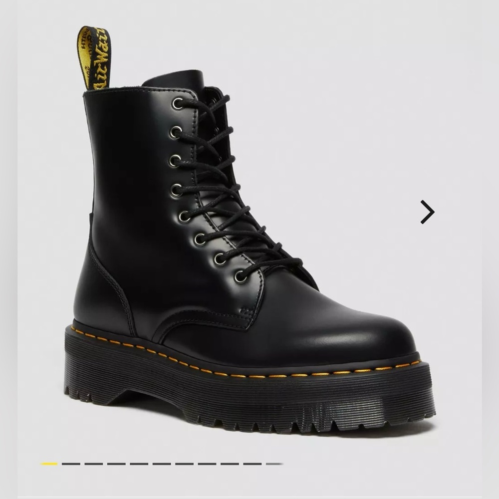 Brand new, never worn Dr. Marten Jadon Boot womens size 7